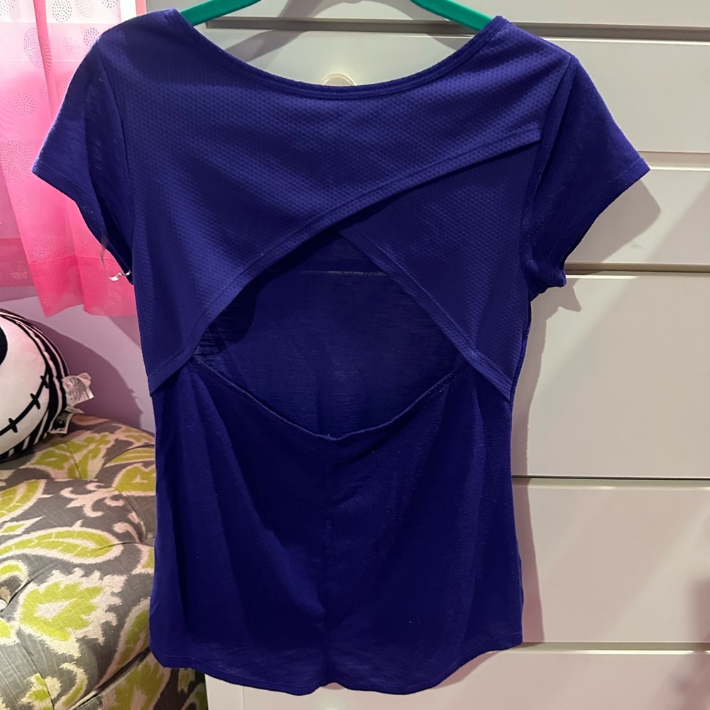 Cute Top - Picture 2 of 4